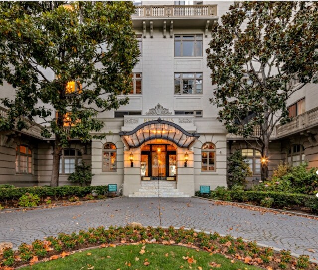 Foto principal - 200 Lakeside Dr