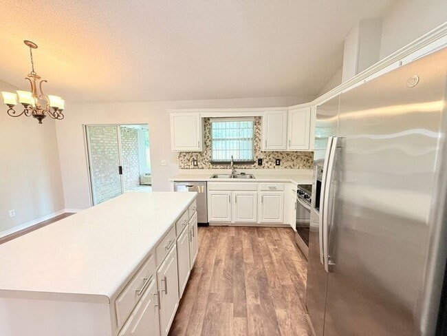 Building Photo - 6183 Ashton Woods Cir