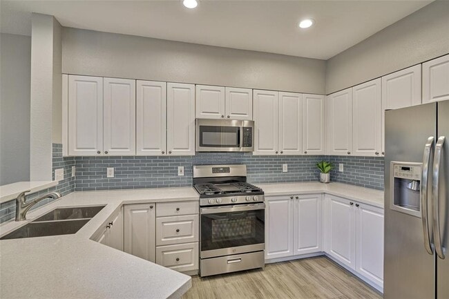 Foto del edificio - 25 Scarlet Woods Ct