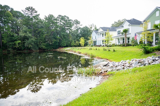 Building Photo - 2808 Sugarberry Ln