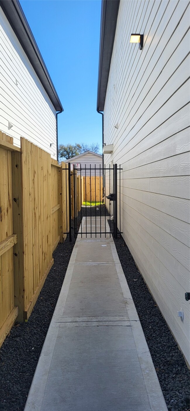 Foto del edificio - 1033 North Ln