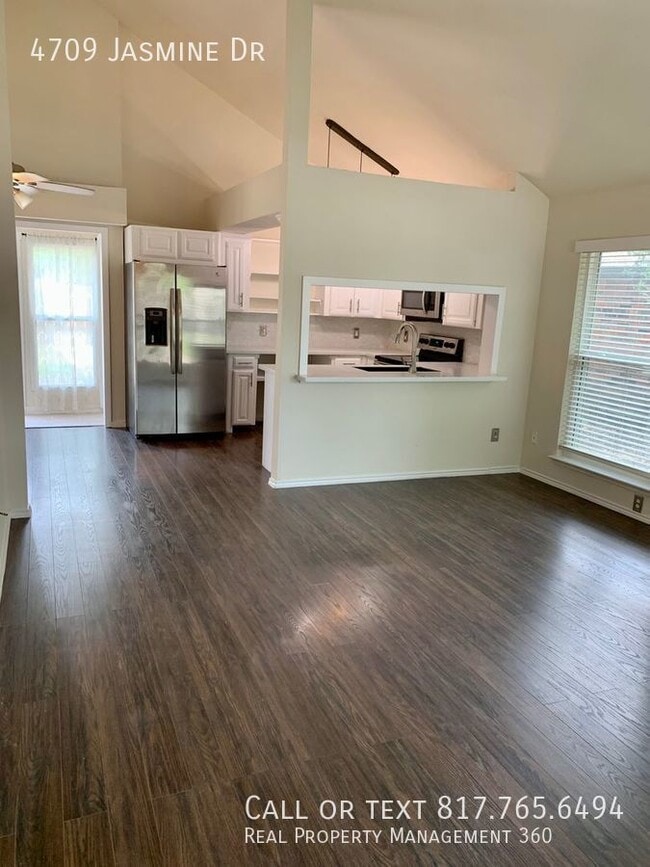 Building Photo - Great north Fort Worth house available now