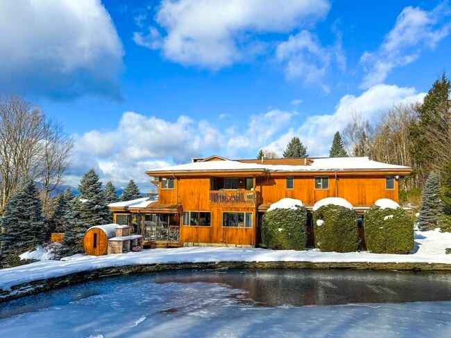 Building Photo - 458 Cider Mountain Rd