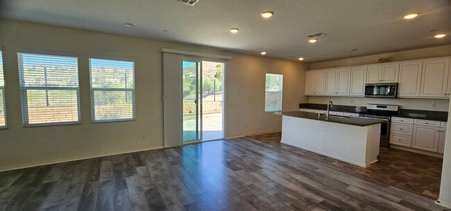 Foto del edificio - Terramor House At Dos Lagos - Among the 50 best communities to Live in USA