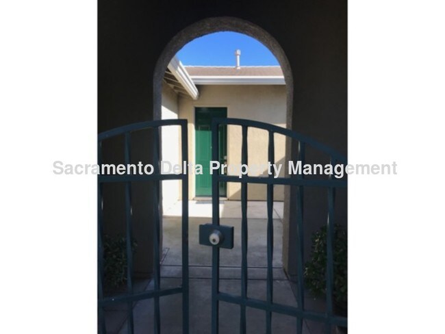Foto del edificio - 5675 Northborough Dr
