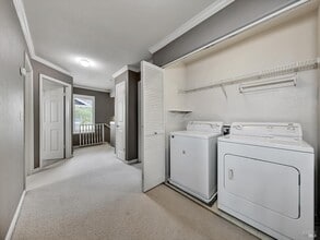 Building Photo - 128 Baypoint Dr