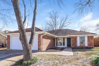 Building Photo - 426 Revolution Ln