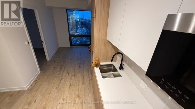 Photo du bâtiment - 35 Parliament St