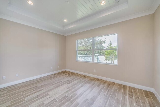 Building Photo - 9360 Orchid Cove Cir