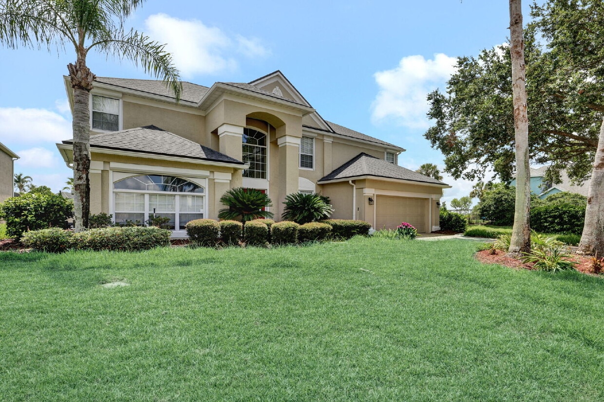 Primary Photo - Welcome to your Florida lifestyle! 5 bedro...