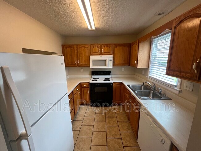 Foto del edificio - 152 Gray Station Rd