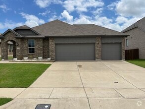 Building Photo - 413 McCoy Dr