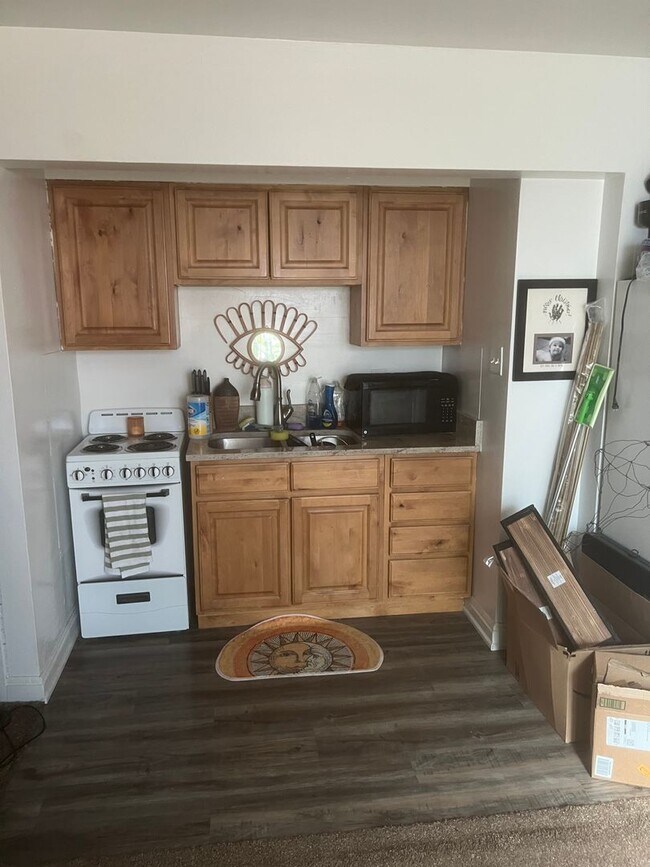 Foto del edificio - 1 bed/1 bath South of BYU Campus