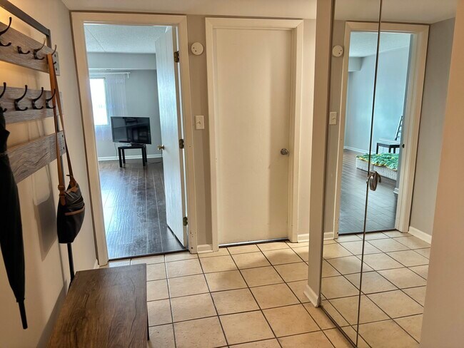 Foto del edificio - 375 Plum Creek Dr
