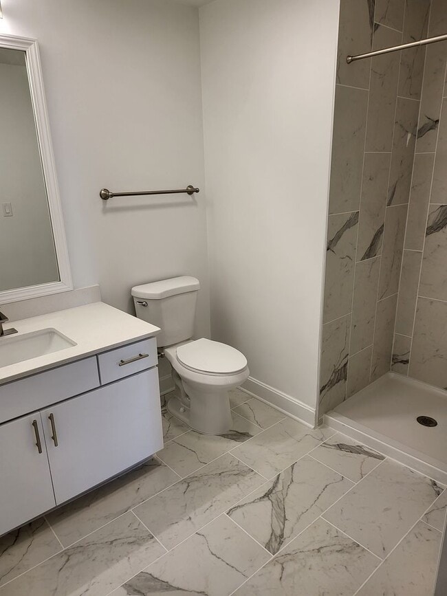 Interior Photo - Encore