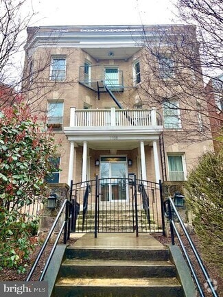 Building Photo - 1108 Columbia Rd NW