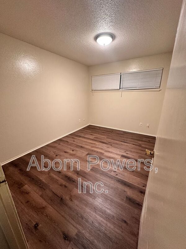 Foto del edificio - 1235 Williams Way