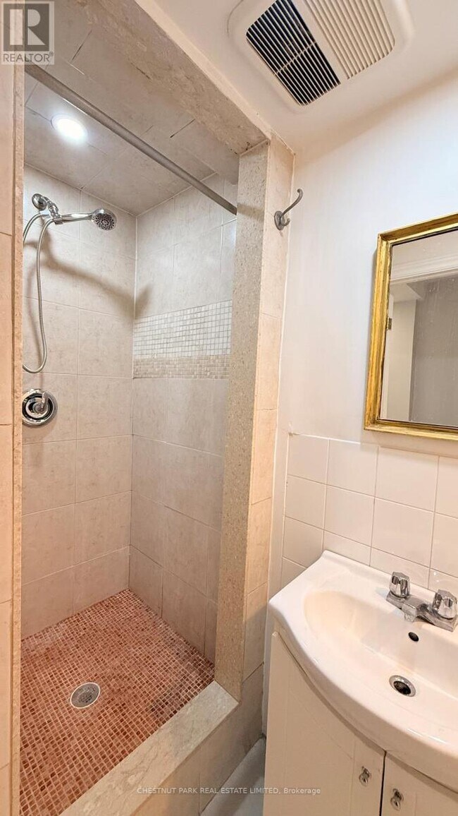 Photo du bâtiment - 342 Jarvis St