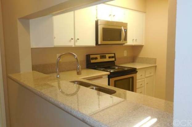 Building Photo - 10655 Lemon Ave