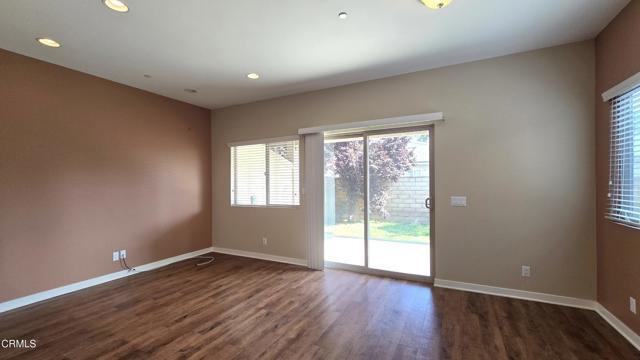 Foto del edificio - 865 W Olive Ave