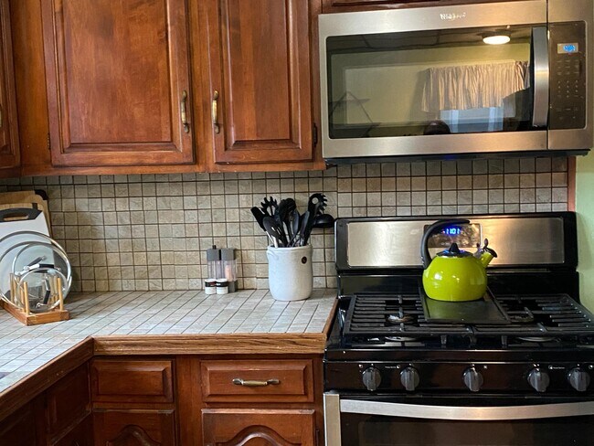 Kitchen - 92 Mary St