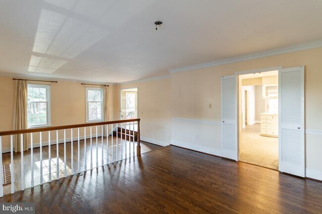 Foto del edificio - 7348 Lewinsville Square Pl