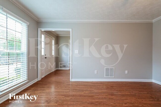 Foto del edificio - 2000-2002 2 Springs Way NW