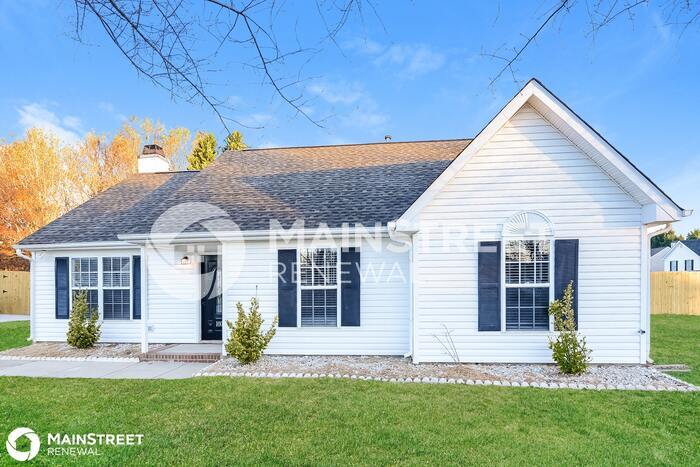 Primary Photo - 100 HAMMOND DR, GREENSBORO, NC 27406