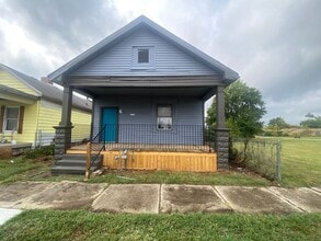 Building Photo - 1316 N 5th Ave