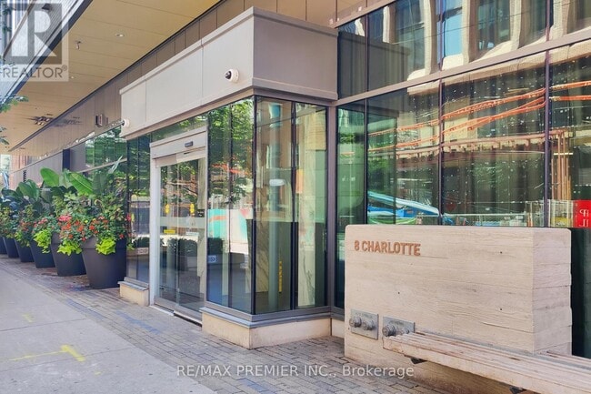 Photo du bâtiment - 8 Charlotte St