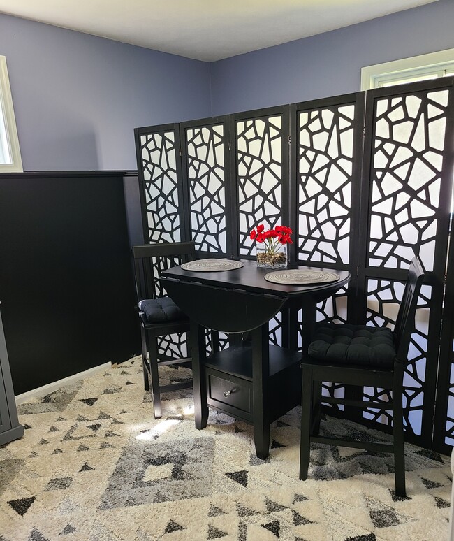 Comedor pequeño - 3585 Rogues Edge Dr NE
