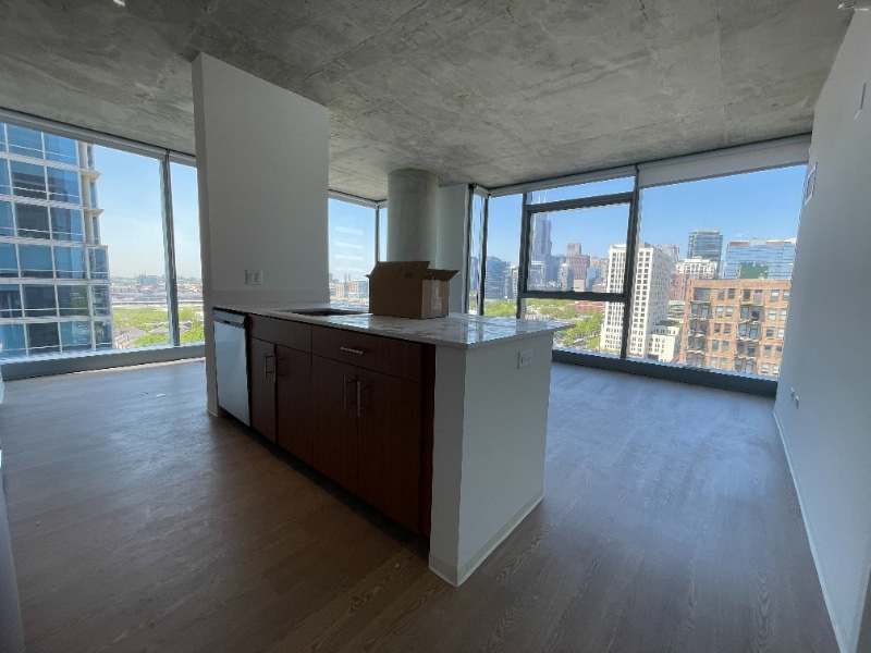 Photo - 1402 S Wabash Ave