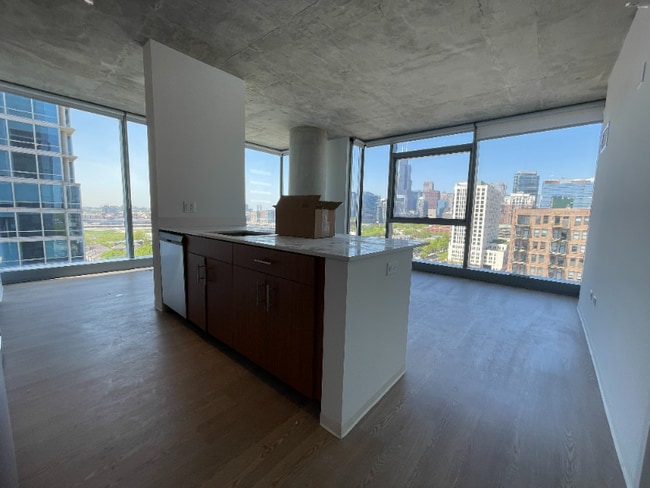 Photo - 1402 S Wabash Ave Apartment
