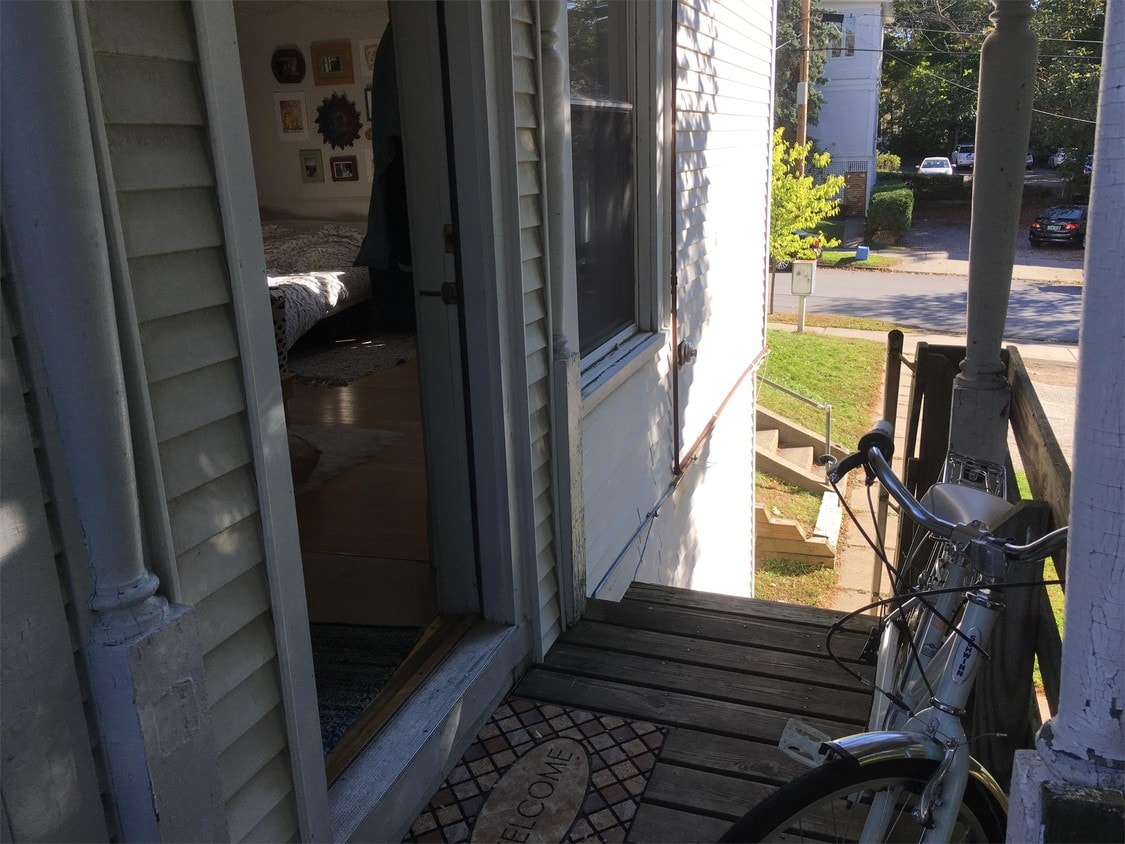 Primary Photo - 134 Buell St