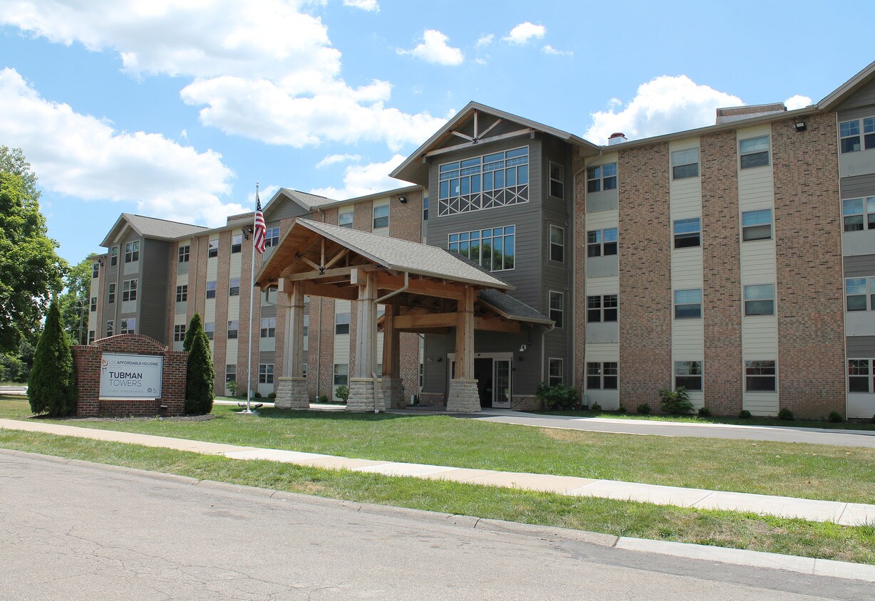 Primary Photo - Tubman Towers