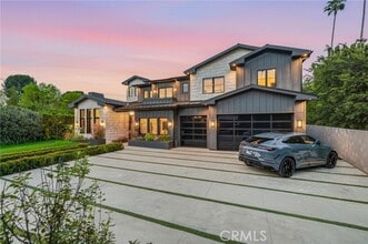 Building Photo - 16657 Oldham St