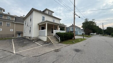 Building Photo - 8 Mathes Terrace