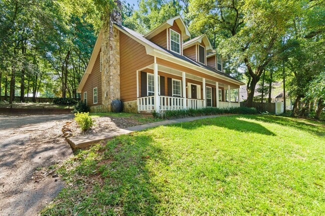 Building Photo - 2751 Hamilton Creek Dr W