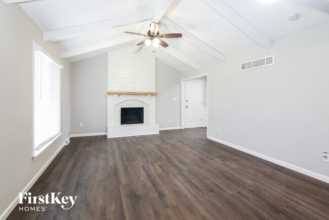 Foto del edificio - 8314 Spring Valley Rd