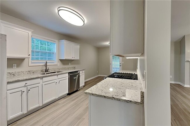 Building Photo - 280 Brookview Dr