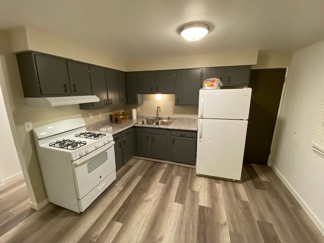 Foto del edificio - 2414 W Newman Pkwy