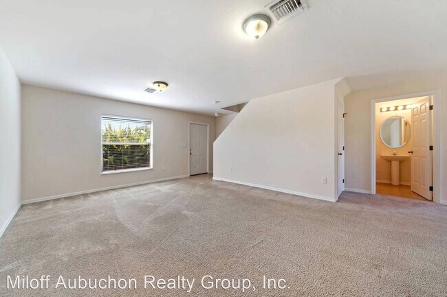 Foto del edificio - 3 br, 2.5 bath House - 2917 NW 8th Ter