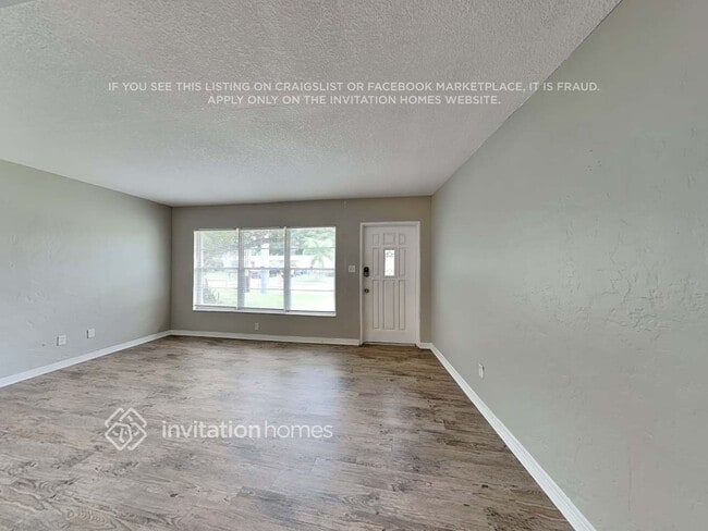 Building Photo - 4504 S Clark Ave