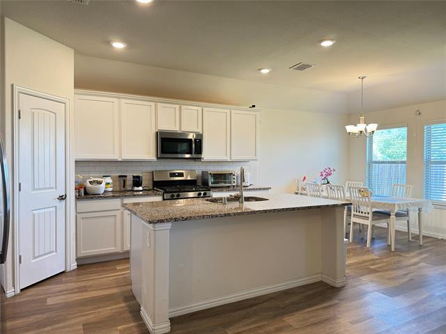 Foto del edificio - 9125 Acre Meadows Ln