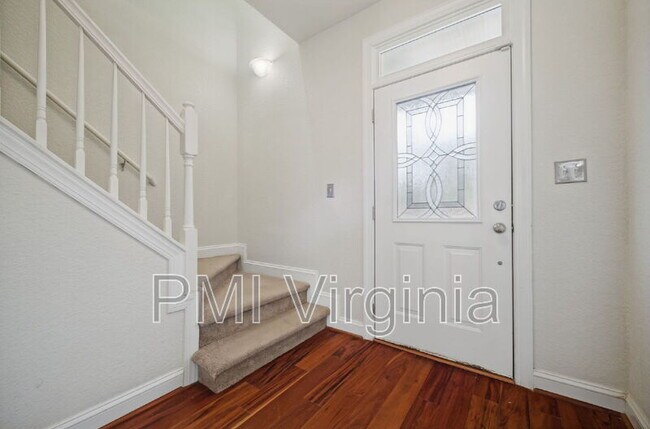 Foto del edificio - 810 Great Marsh Ave