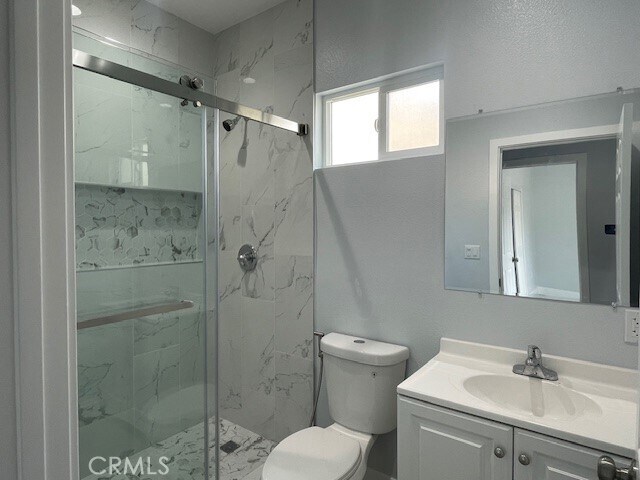 Foto del edificio - 8744 Fillmore Cir