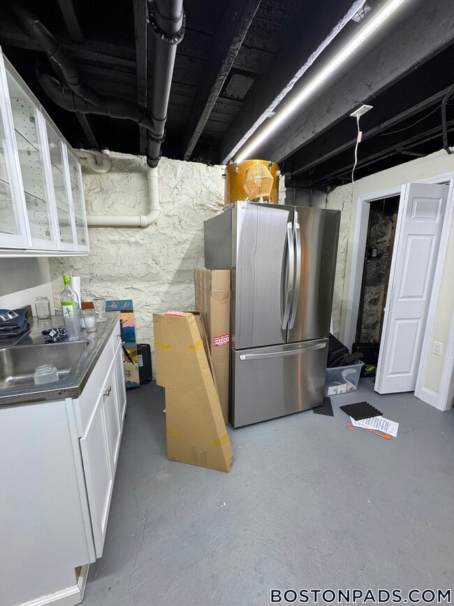 Building Photo - 18 Sawyer Terrace