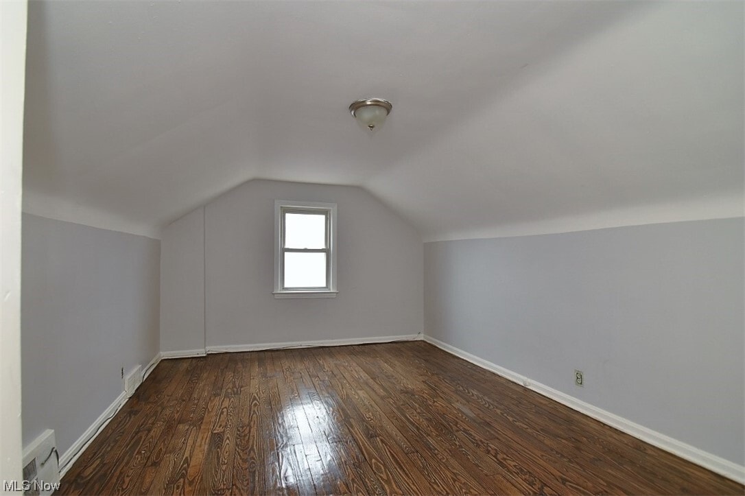 Building Photo - 1360 Avondale Rd