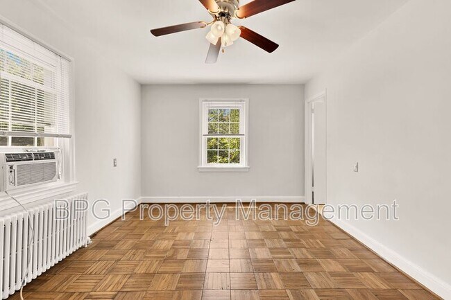 Foto del edificio - 2634 Langston Blvd.