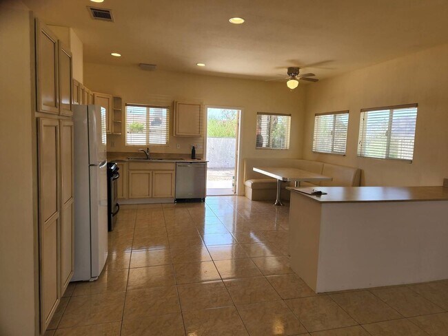 Foto del edificio - **COMING SOON***Must See Beautiful Home!